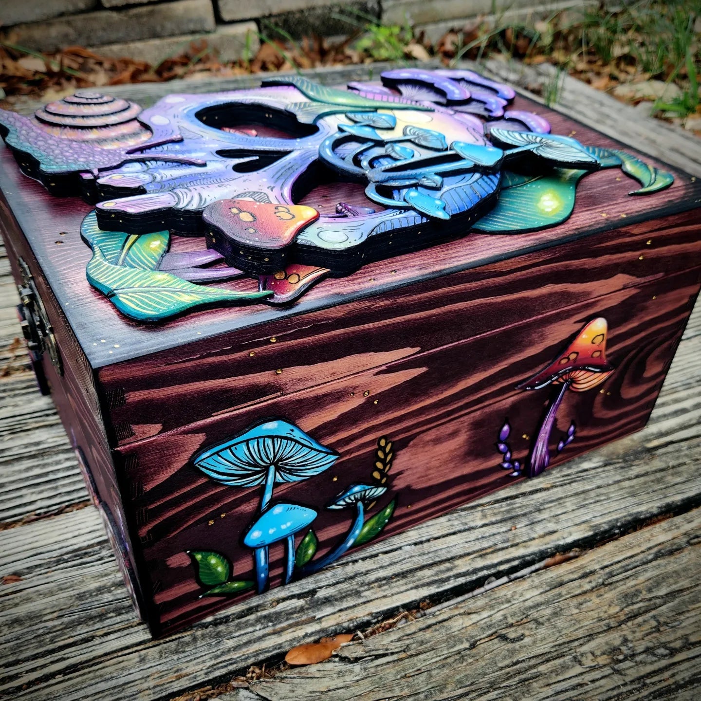 Skull & Nature Hidden Key Box