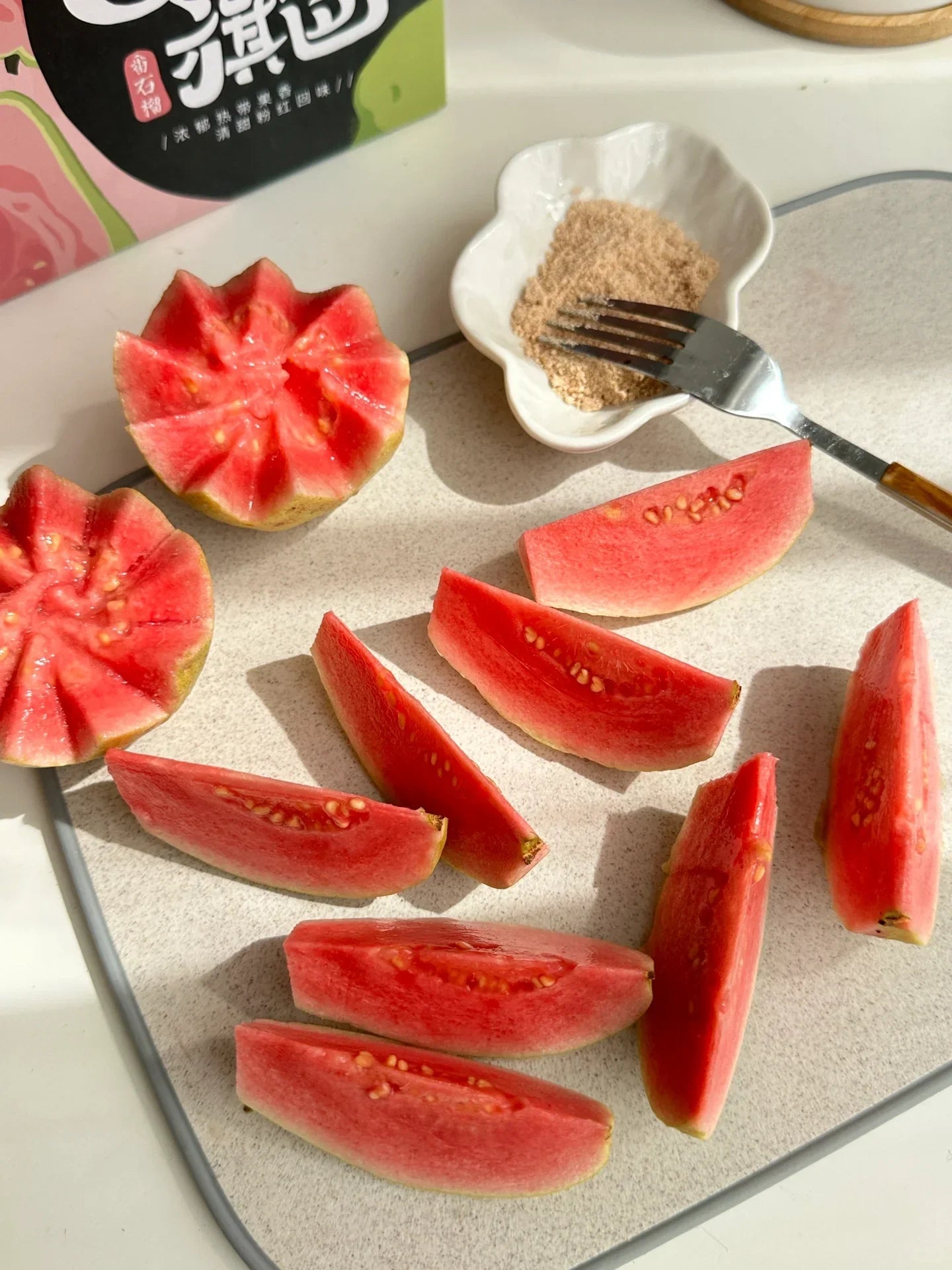 🔥Tropical Strawberry Guava Organic Pink Guava Seeds