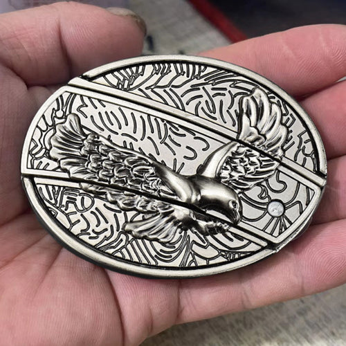 Fashion Punk Men's Creative Belt Buckle With Knife - Eagle