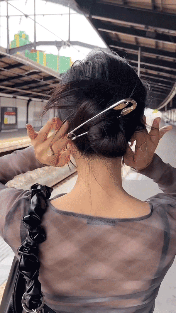 Mega Hold Safety Pin